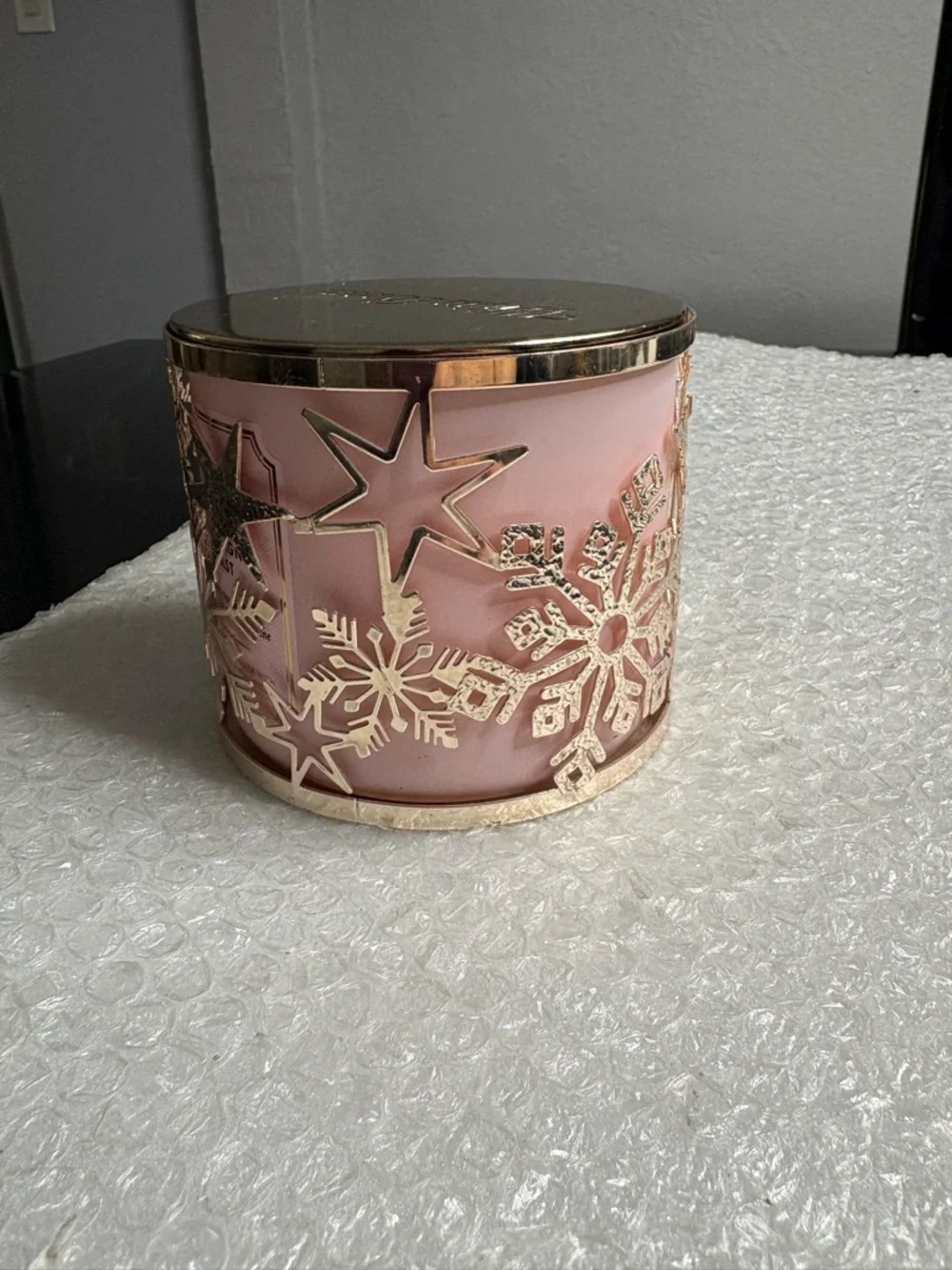 Bath & Body Works snowflake & star candle holder - Picture 2 of 7